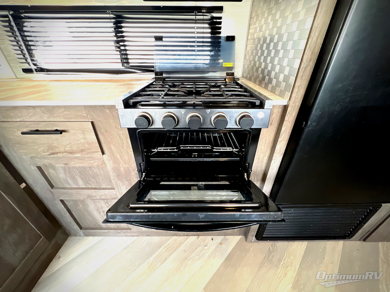 2021 Forest River Wildwood X-Lite 263BHXL Photo 8