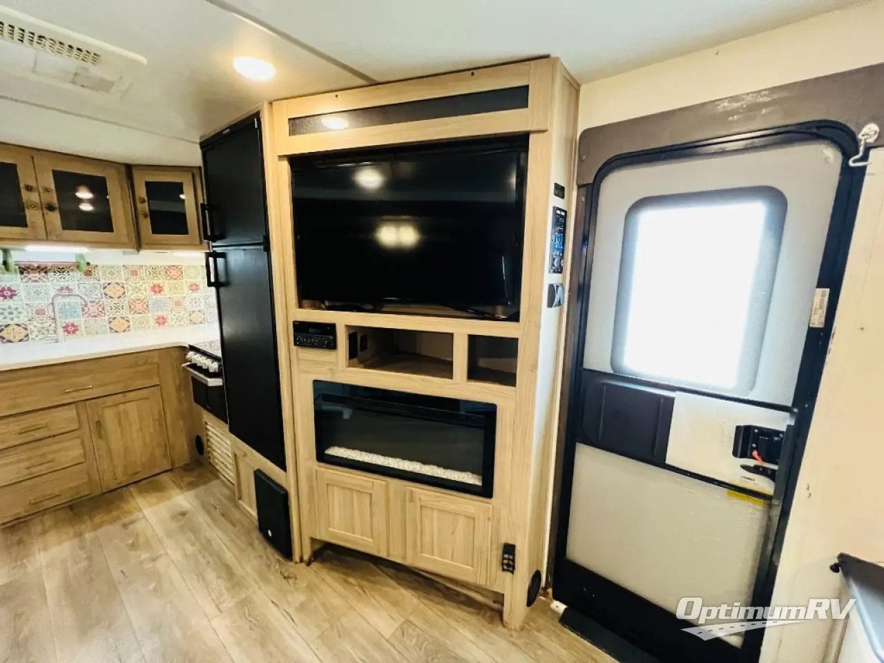 2020 Coachmen Freedom Express Ultra Lite 279RLDS Photo 7