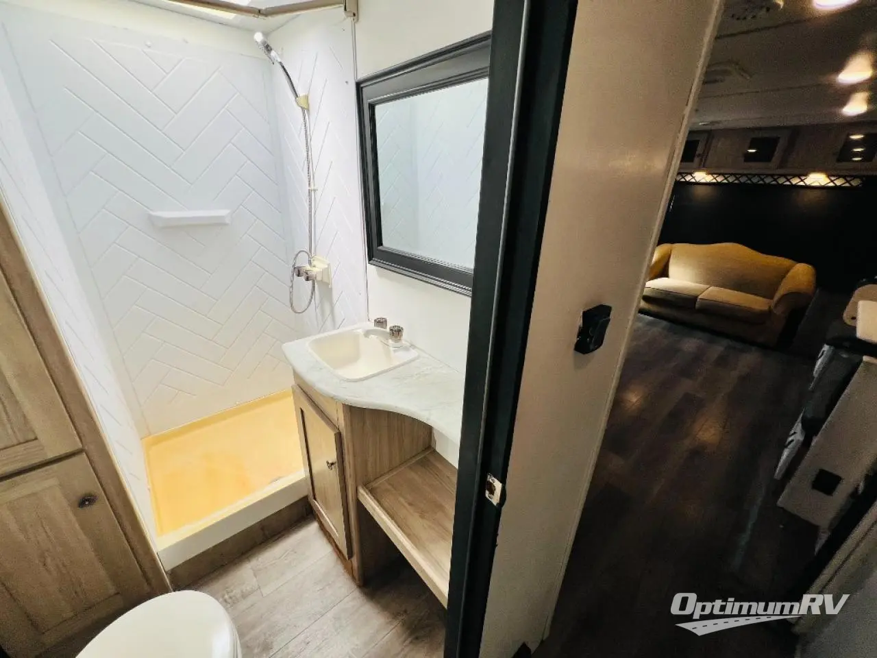 2020 Coachmen Freedom Express Ultra Lite 279RLDS Photo 13