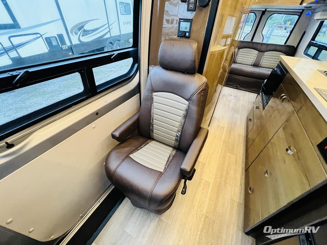 2019 Winnebago Era 70B Sprinter Photo 10