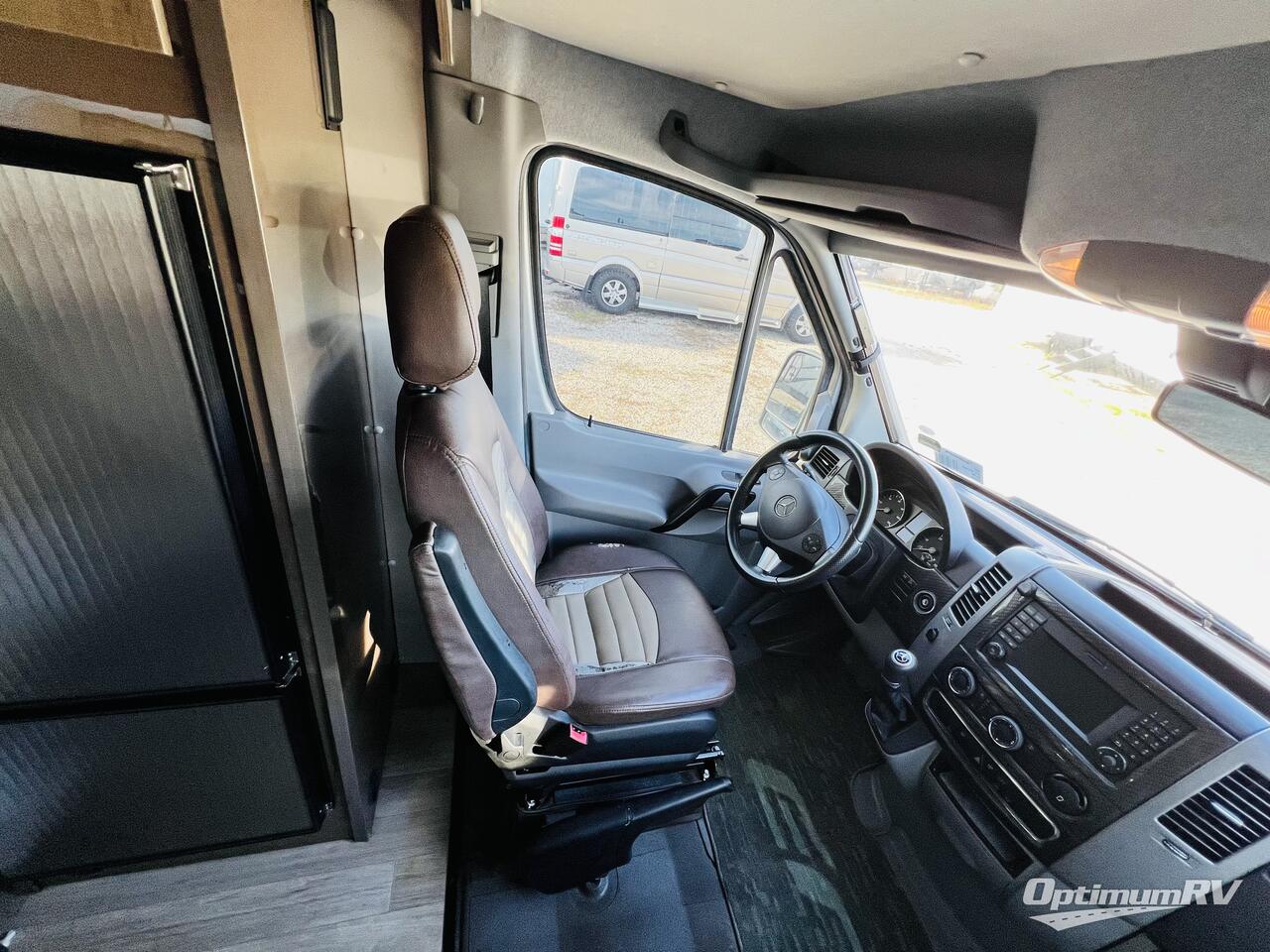 2019 Winnebago Era 70B Sprinter Photo 8