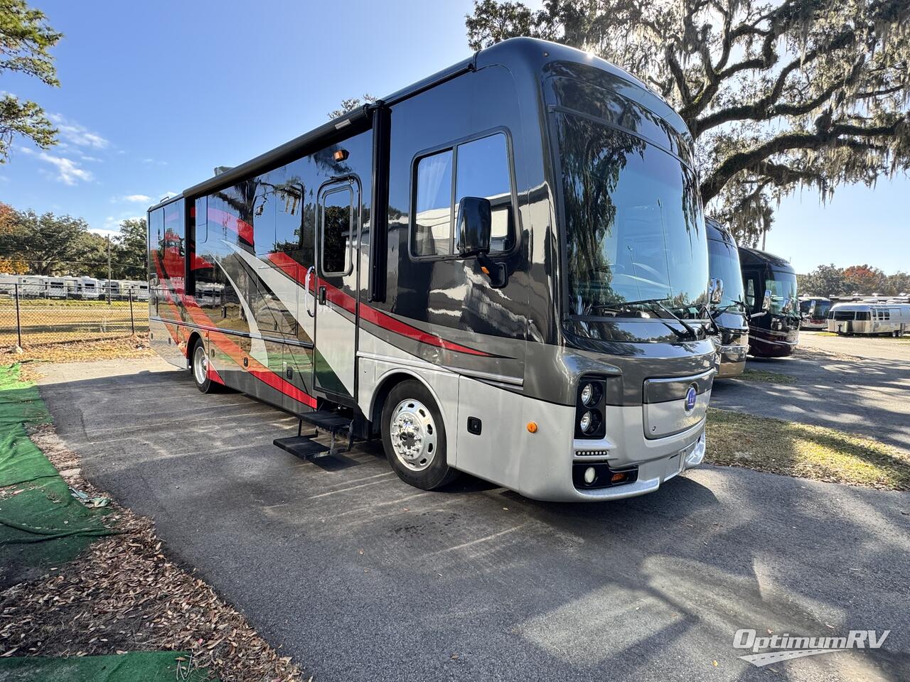 2018 Holiday Rambler Navigator XE 33D Photo 1