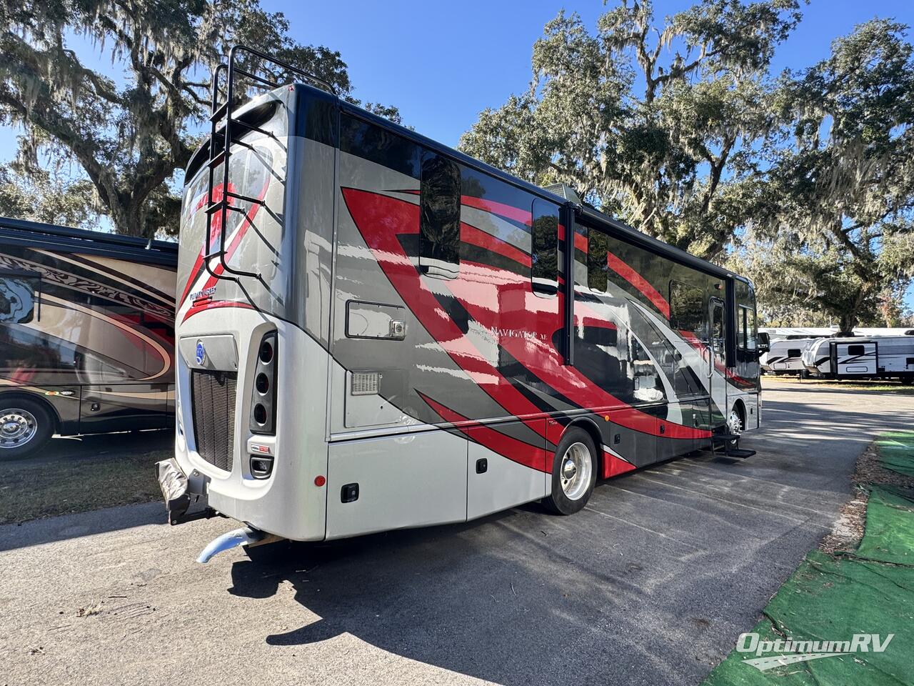 2018 Holiday Rambler Navigator XE 33D Photo 2