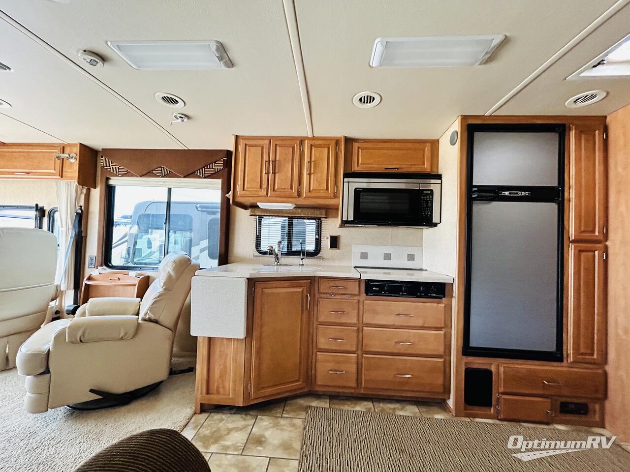 2007 Winnebago Journey 36 G Photo 8