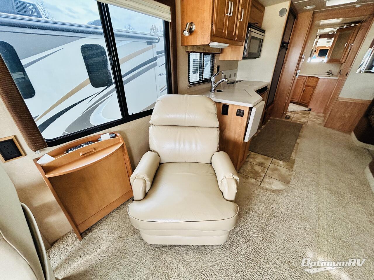 2007 Winnebago Journey 36 G Photo 10