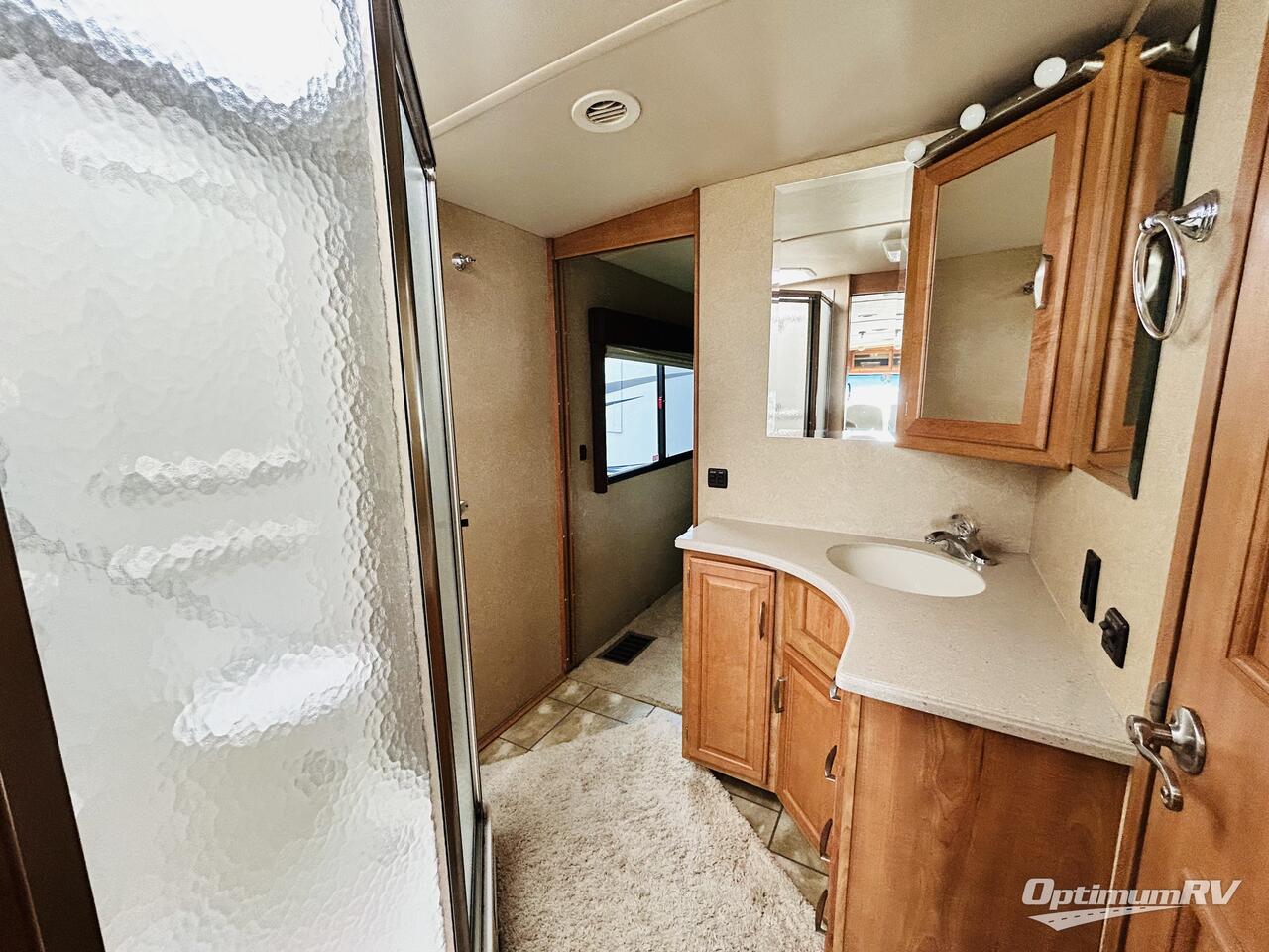 2007 Winnebago Journey 36 G Photo 12