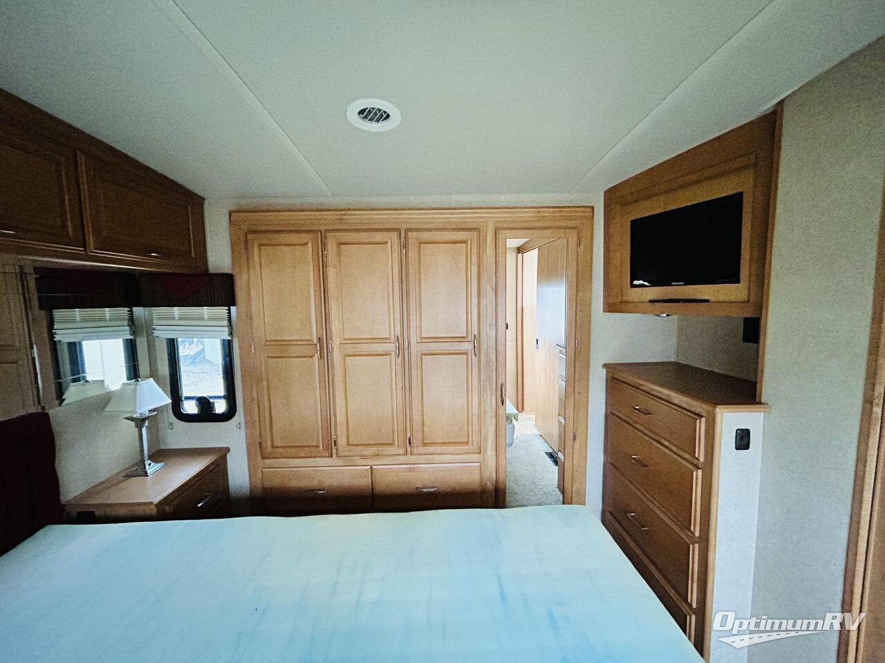 2007 Winnebago Journey 36 G Photo 20