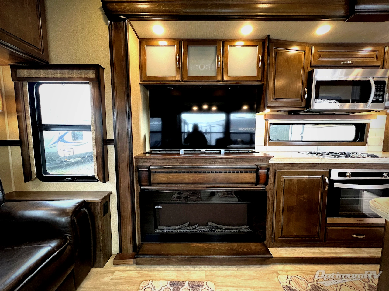 2018 Grand Design Solitude 310GK Photo 7