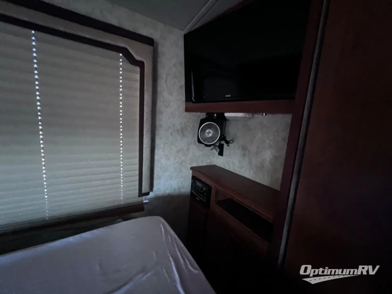 2008 Winnebago Journey 37H Photo 17