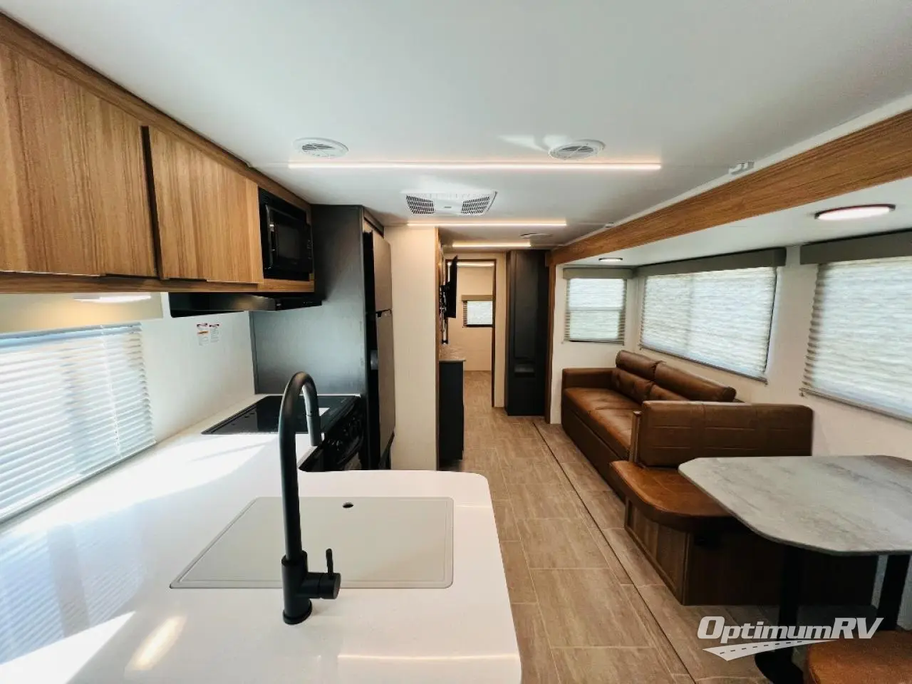 2025 Heartland Corterra 33.3BH Photo 2