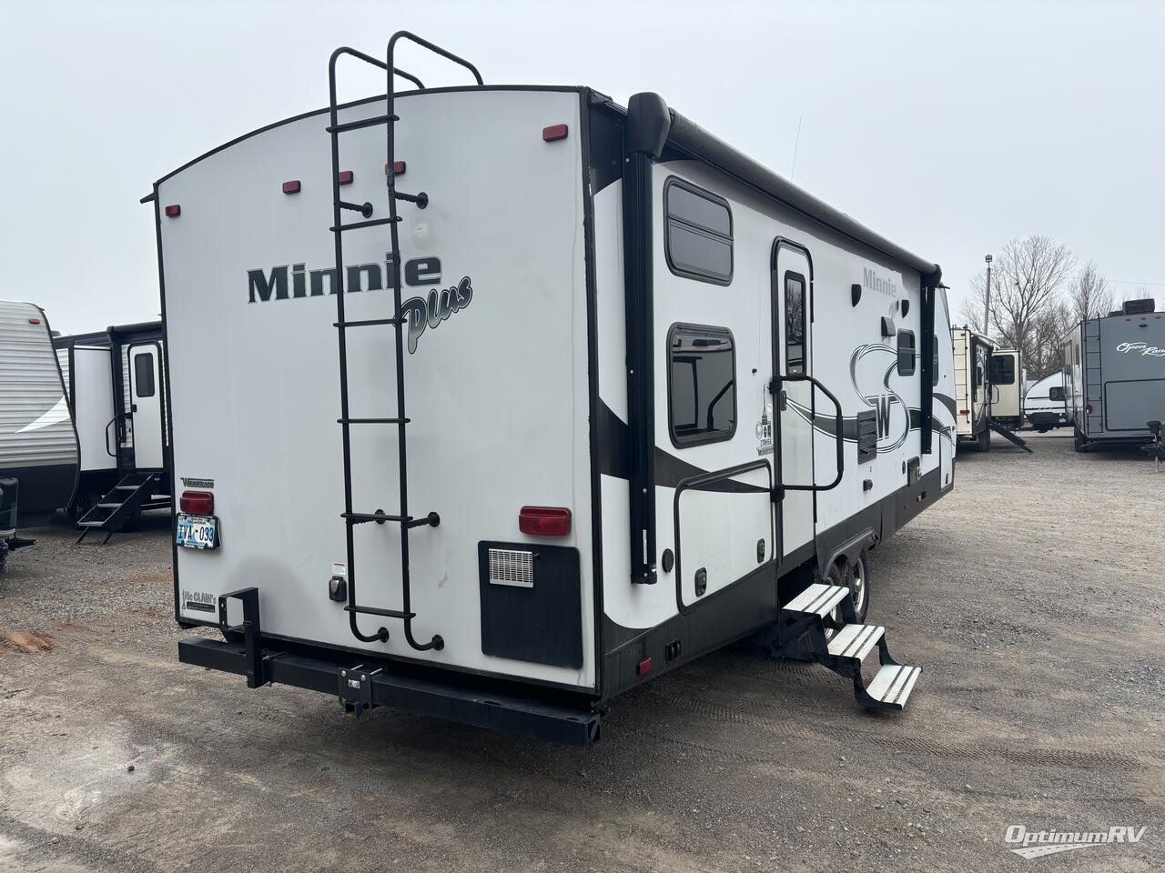 2019 Winnebago Towables Minnie Plus 27BHSS Photo 2