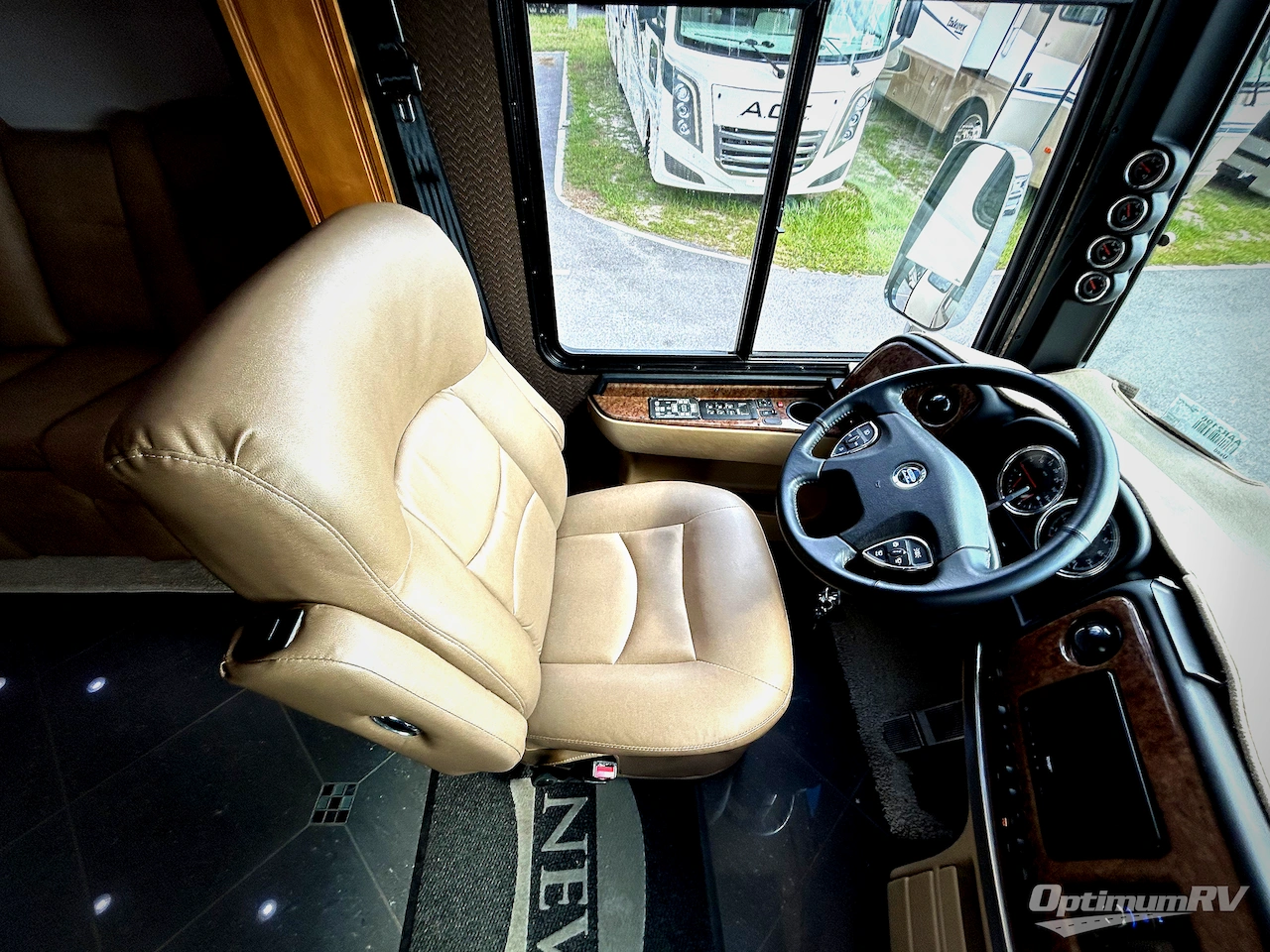 2013 Newmar Ventana 3634 Photo 7