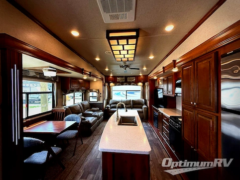 2017 Heartland Bighorn Traveler 37SS RV Photo 2