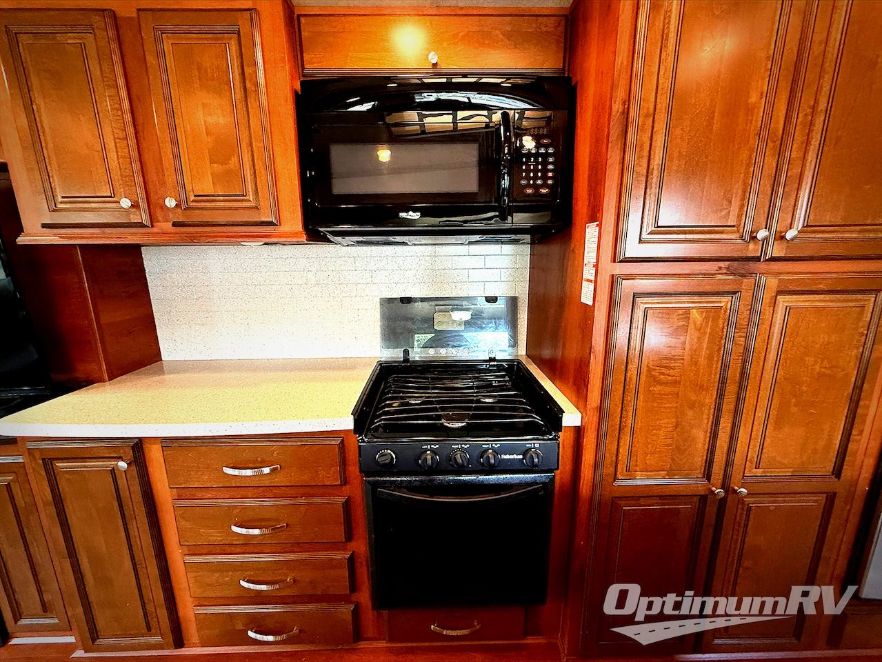 2017 Heartland Bighorn Traveler 37SS Photo 11