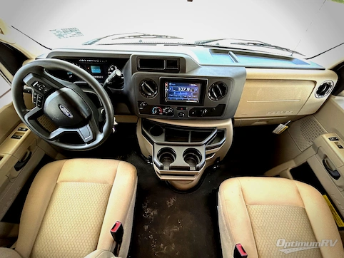 2022 Thor Chateau 31EV RV Photo 2