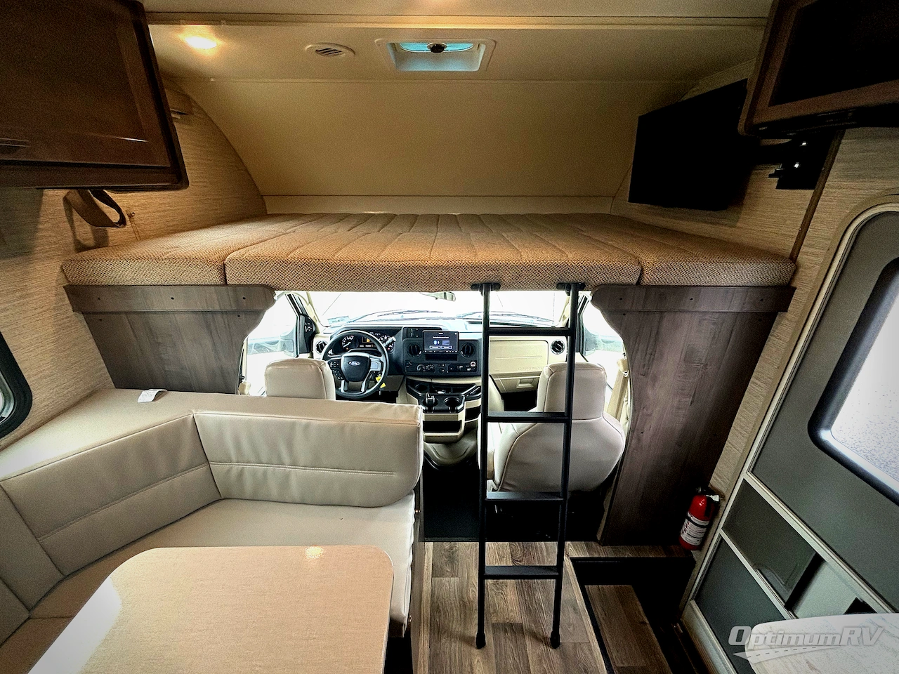 2022 Winnebago Minnie Winnie 22M Photo 4