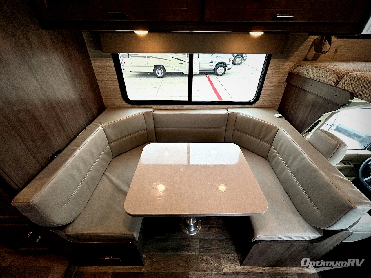 2022 Winnebago Minnie Winnie 22M Photo 8