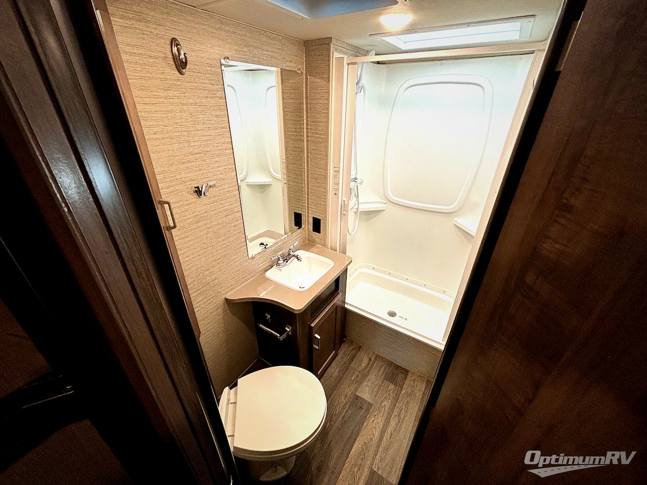 2022 Winnebago Minnie Winnie 22M Photo 10