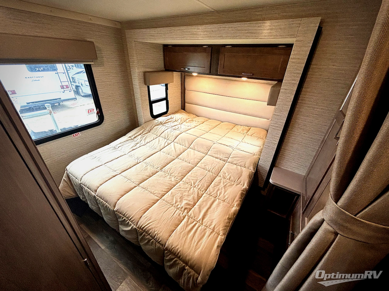 2022 Winnebago Minnie Winnie 22M Photo 11