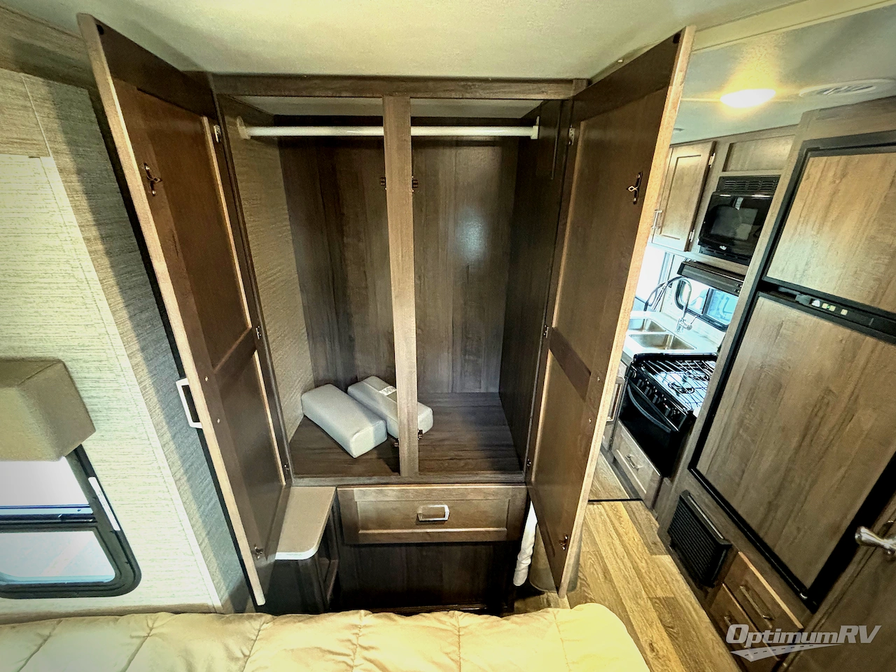 2022 Winnebago Minnie Winnie 22M Photo 12