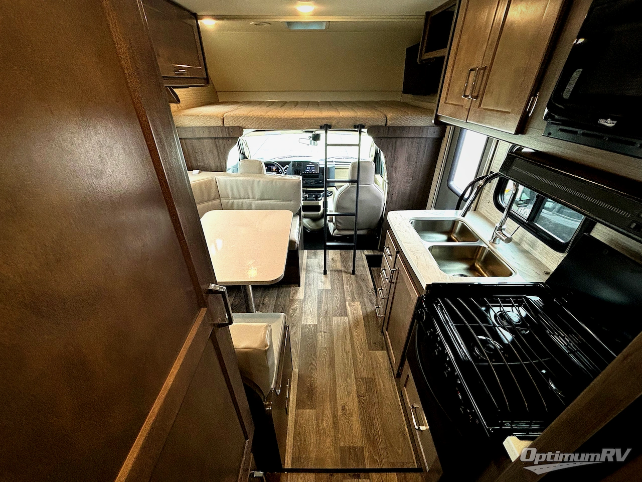 2022 Winnebago Minnie Winnie 22M Photo 13
