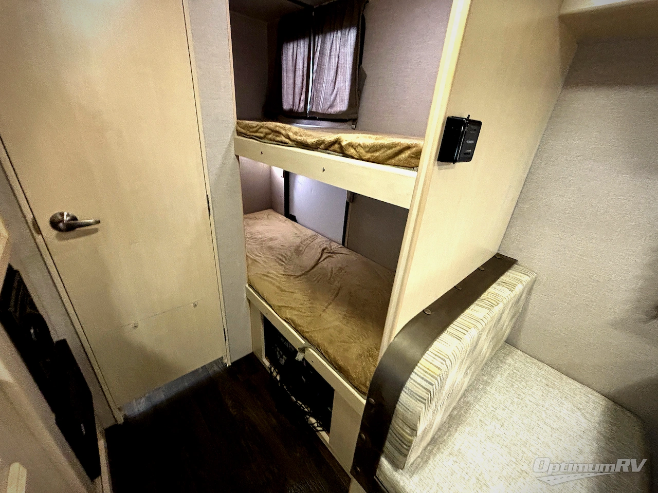 2018 Winnebago Towables Micro Minnie 1700BH Photo 12