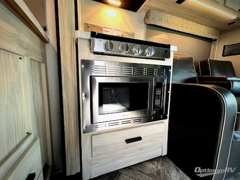 2022 Forest River Sunseeker Classic 2860DS Ford RV Photo 3