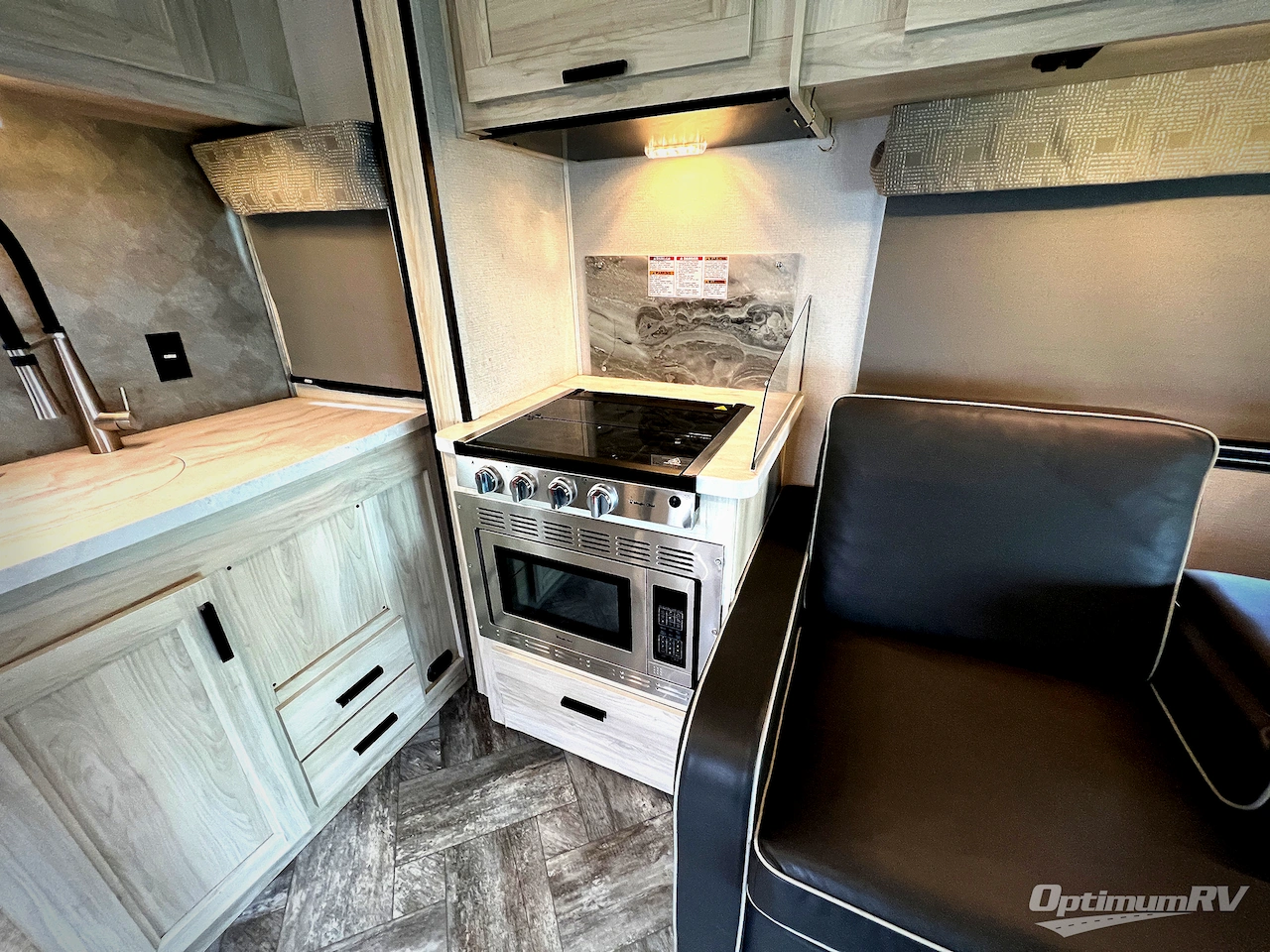 2022 Forest River Sunseeker Classic 2860DS Ford Photo 13