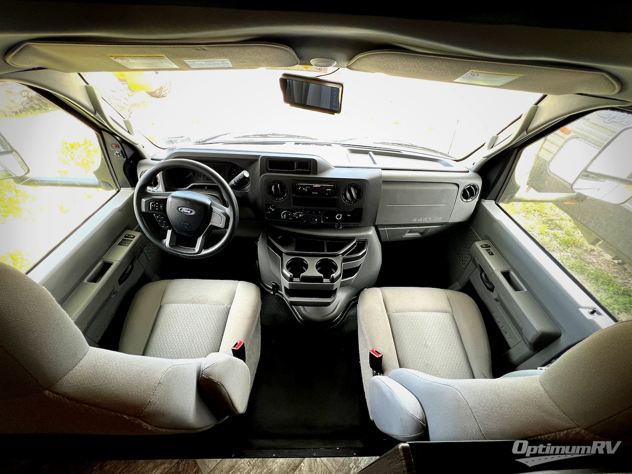 2022 Forest River Sunseeker Classic 2860DS Ford Photo 8