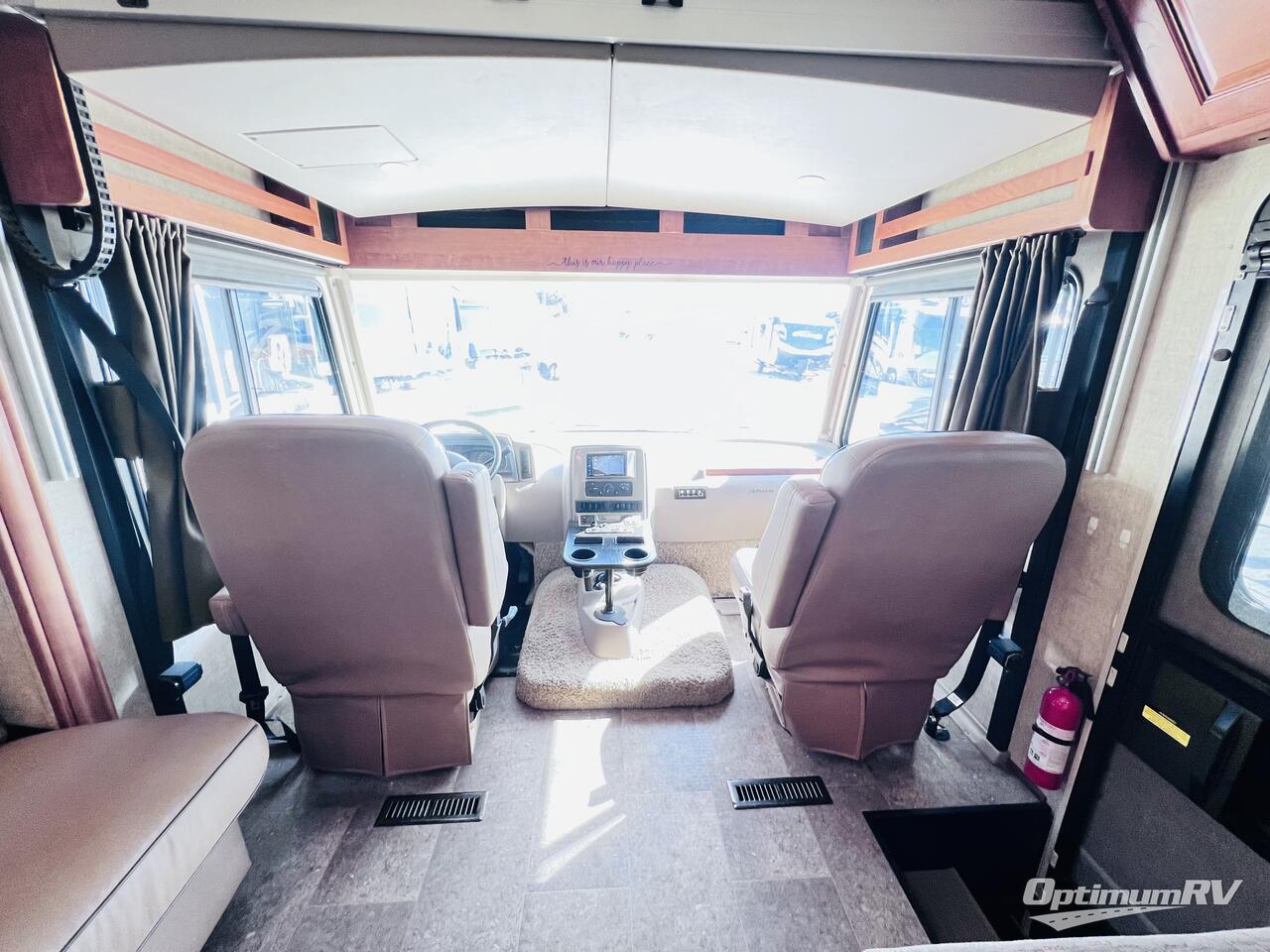 2017 Itasca Sunstar 29VE Photo 6