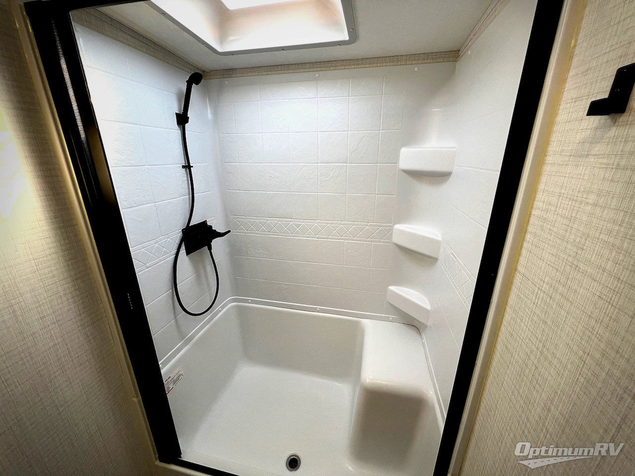 2024 Palomino SolAire 242RBS Photo 27