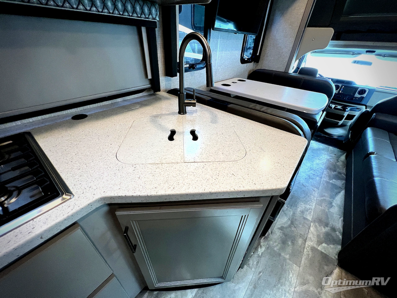 2023 Thor Quantum LF31 Photo 11