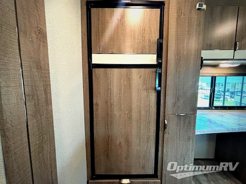 2020 Grand Design Imagine 2670MK RV Photo 3