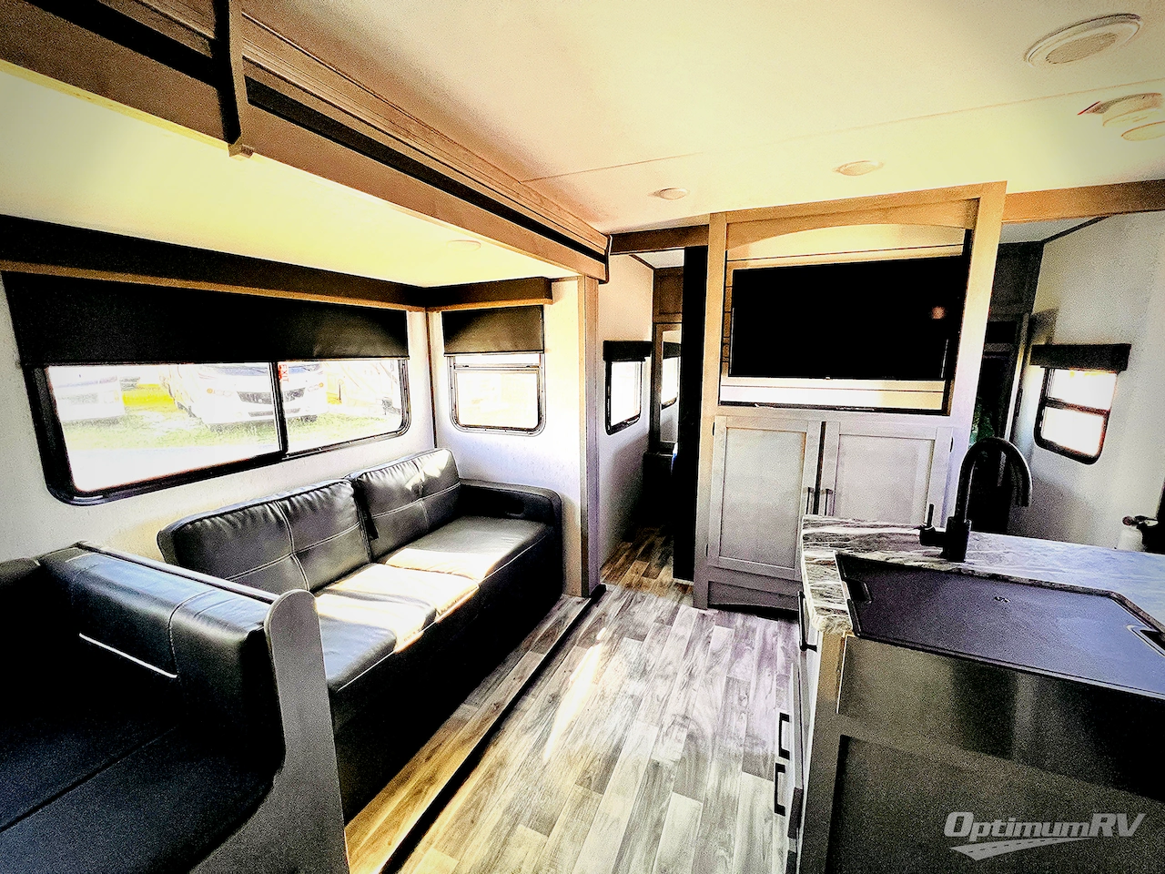 2022 Dutchmen Kodiak Ultra-Lite 283BHSL Photo 6