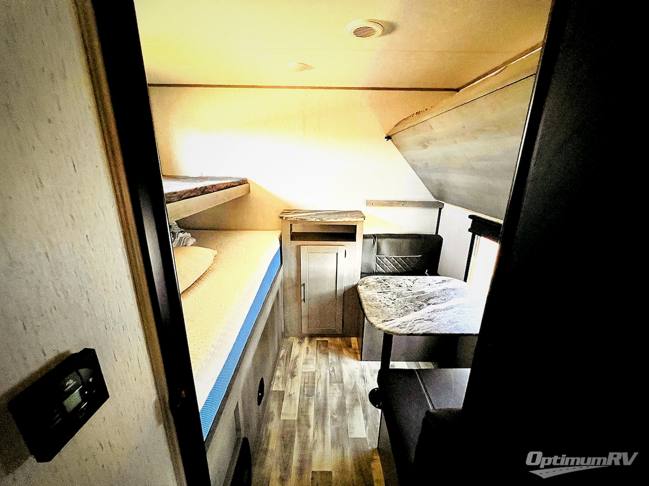 2022 Dutchmen Kodiak Ultra-Lite 283BHSL Photo 16