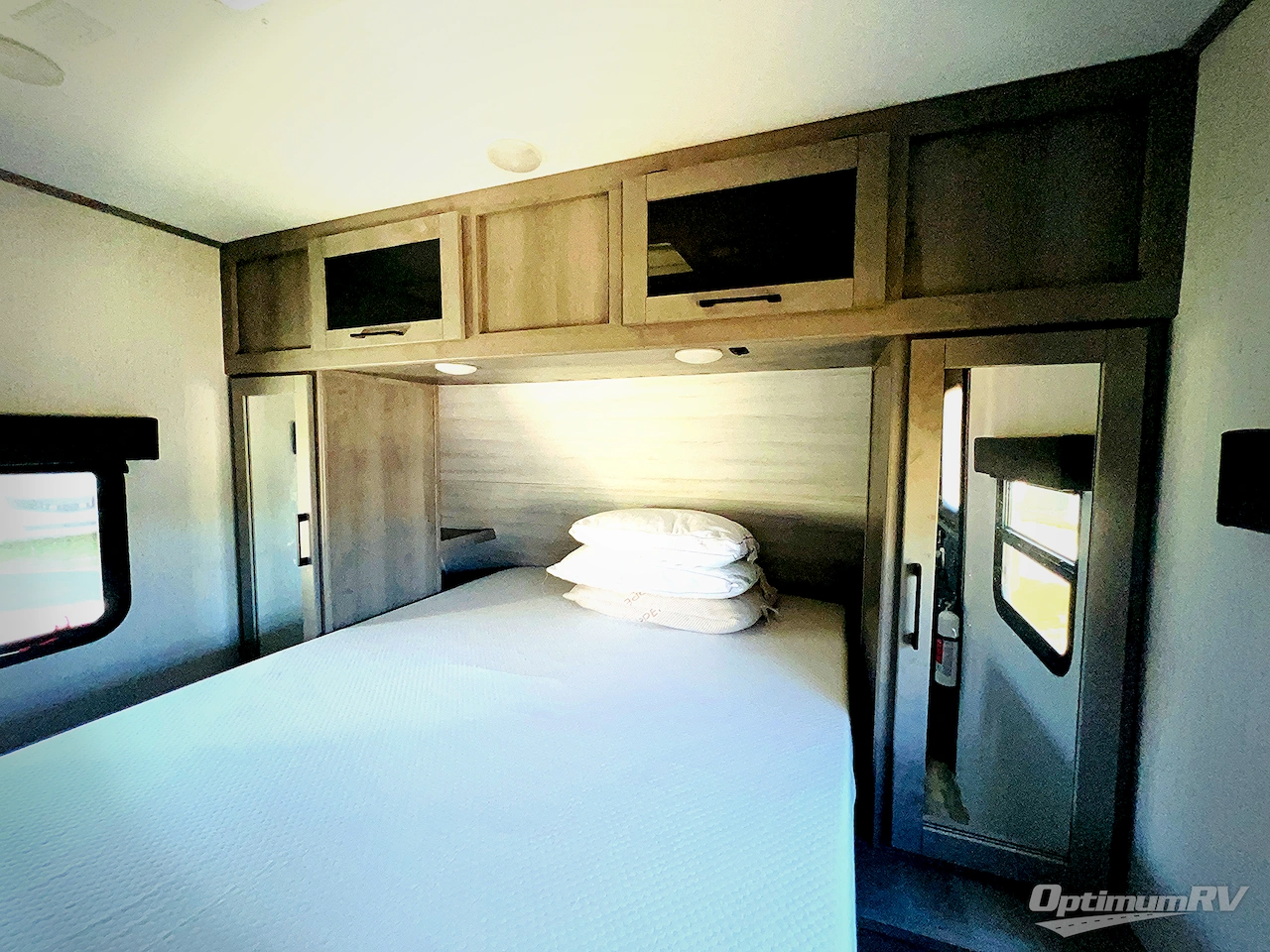 2022 Dutchmen Kodiak Ultra-Lite 283BHSL Photo 21