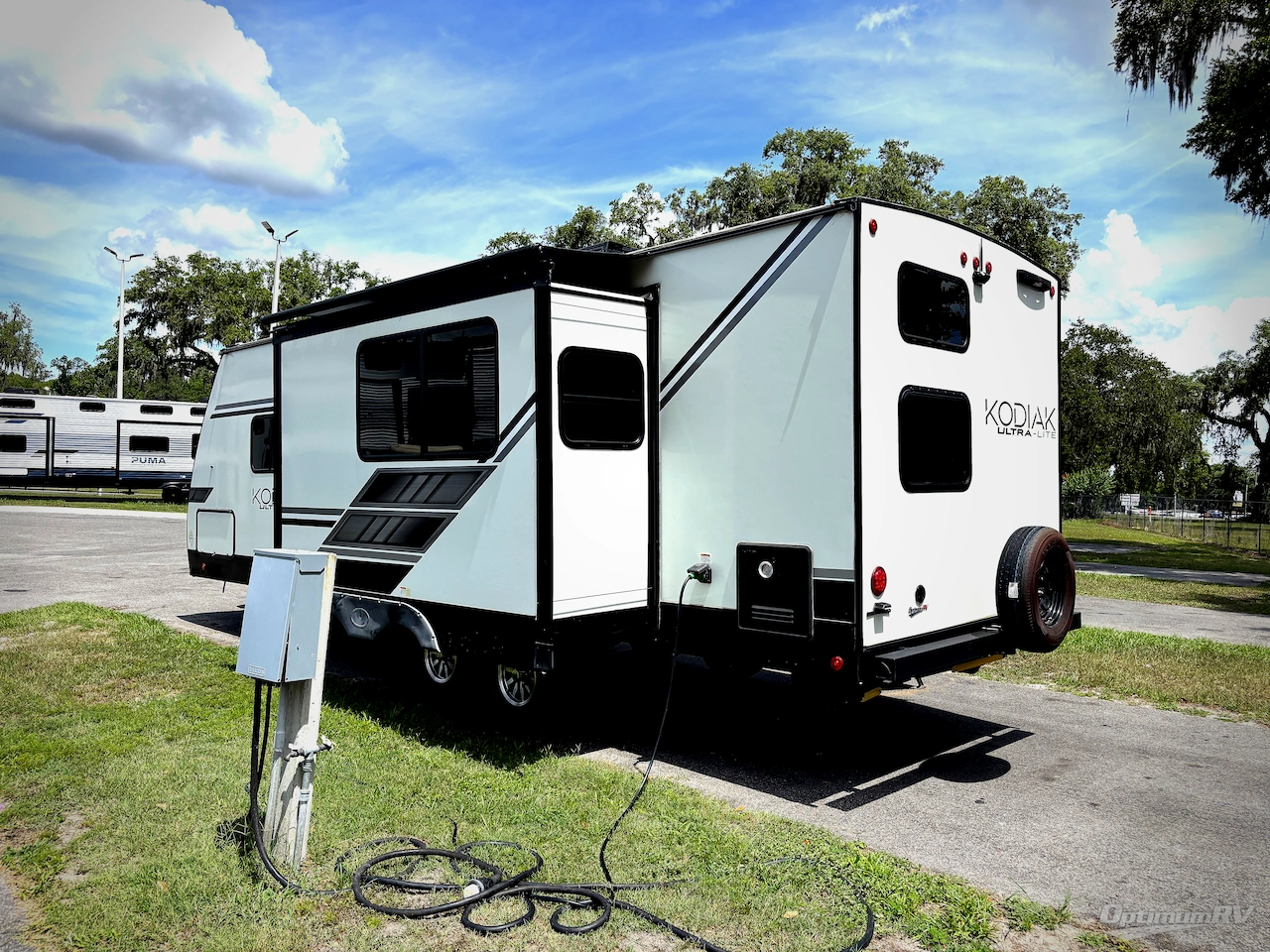 2023 Dutchmen Kodiak Ultra-Lite 250BHSL Photo 3