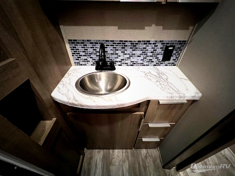 2020 Grand Design Imagine 2970RL RV Photo 4