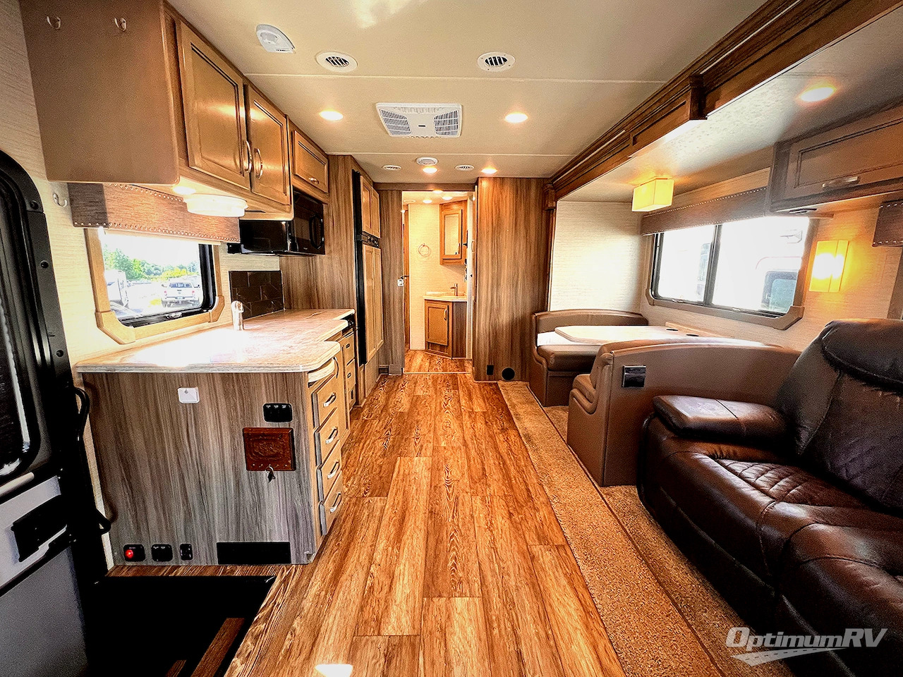 2018 Jayco Seneca 37HJ Photo 4
