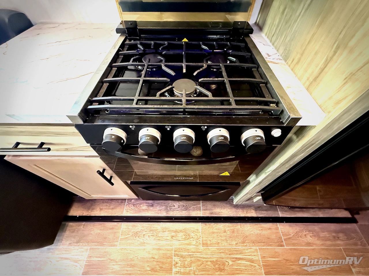 2022 Forest River Cherokee Arctic Wolf Suite 3660 Photo 11