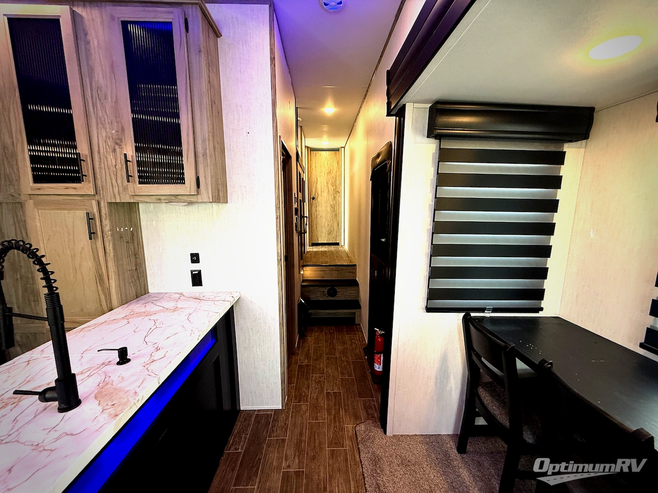 2022 Forest River Cherokee Arctic Wolf Suite 3660 Photo 13