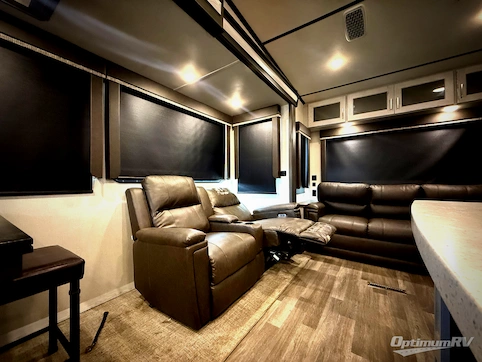 2021 Keystone Montana High Country 331RL RV Photo 3