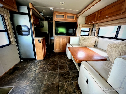 2013 Itasca Sunova 30A RV Photo 2