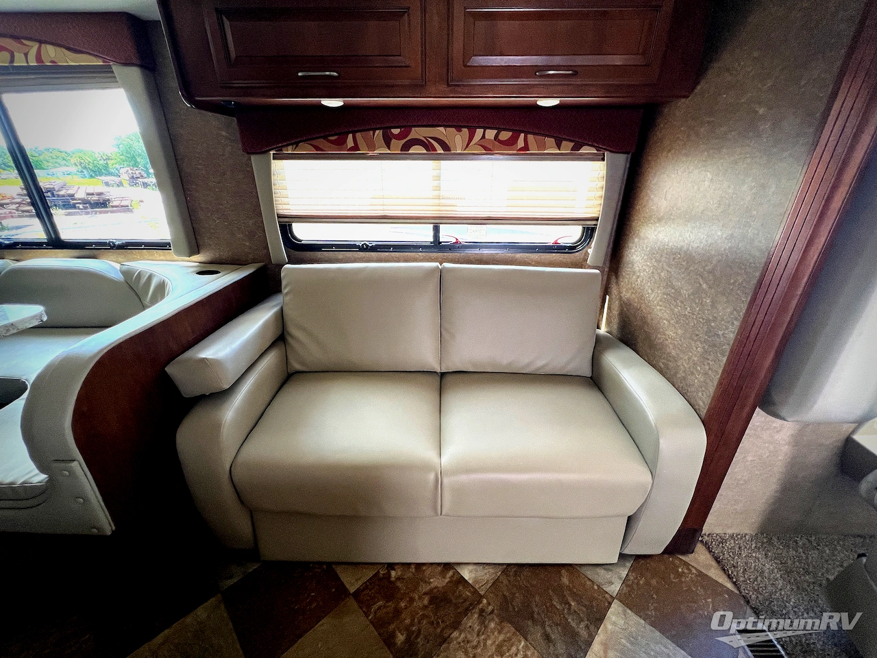 2014 Coachmen Mirada 35BH Photo 10