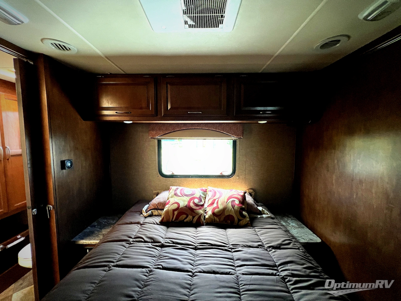 2014 Coachmen Mirada 35BH Photo 18