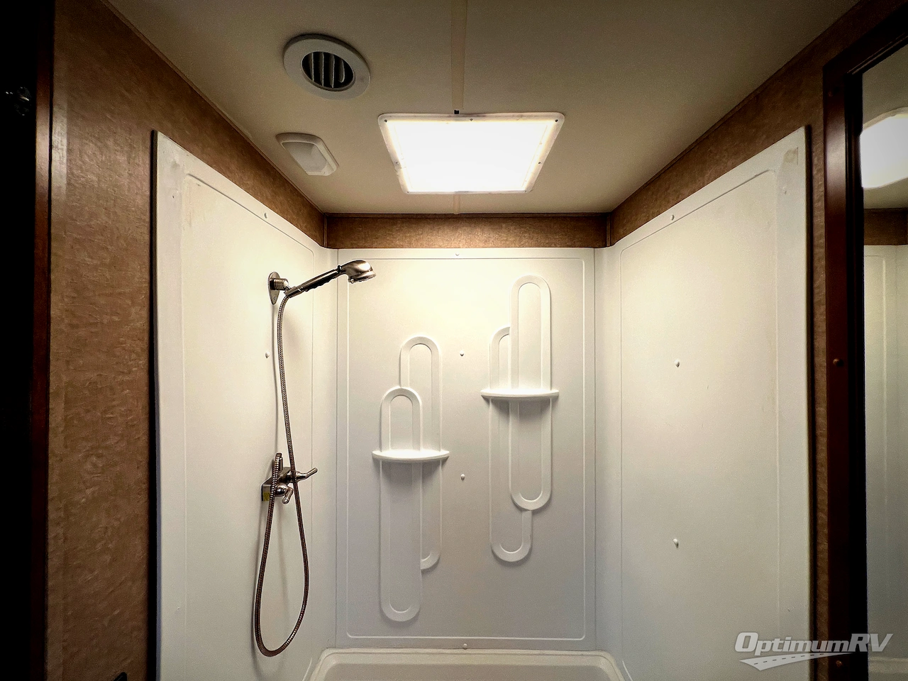 2014 Coachmen Mirada 35BH Photo 21