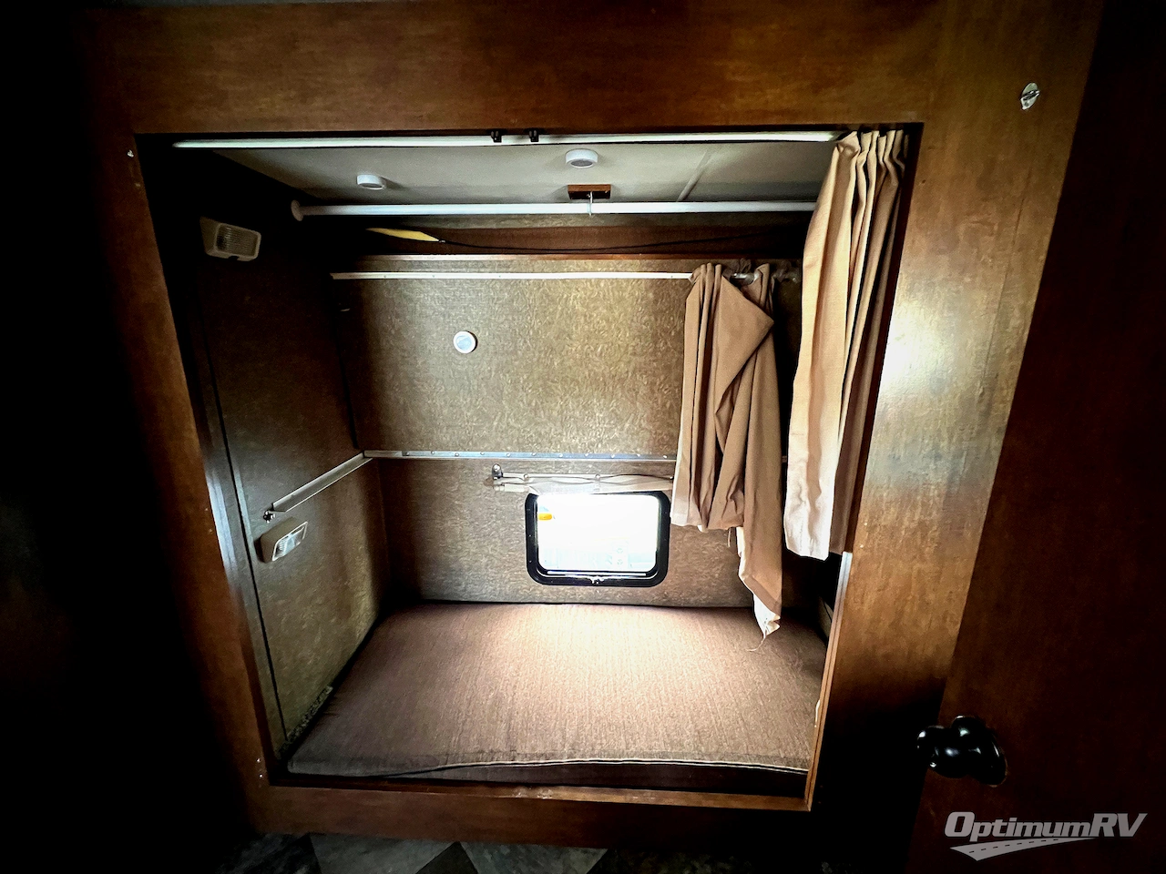 2014 Coachmen Mirada 35BH Photo 13