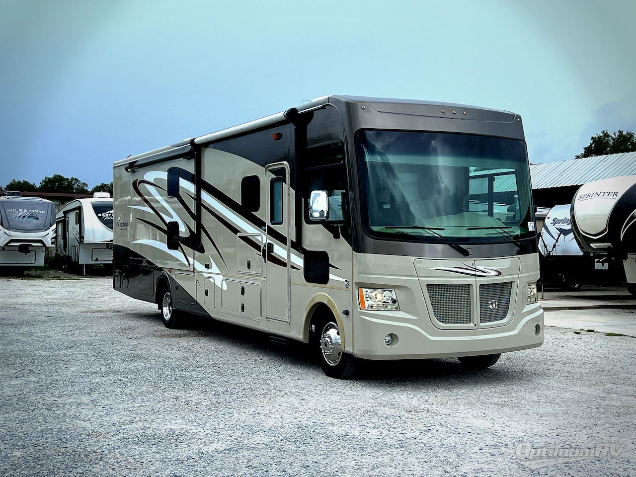 2014 Coachmen Mirada 35BH Photo 1