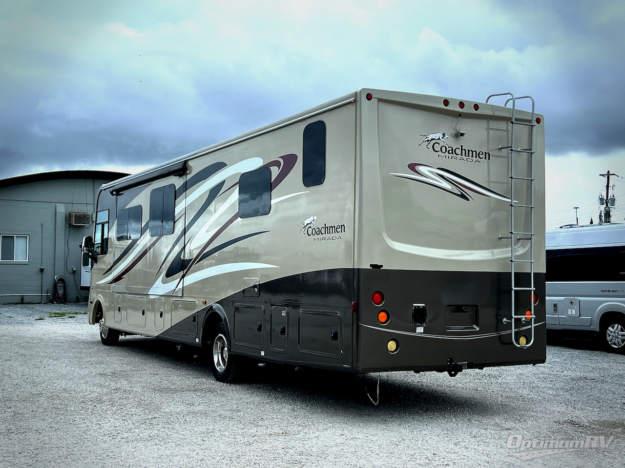 2014 Coachmen Mirada 35BH Photo 3