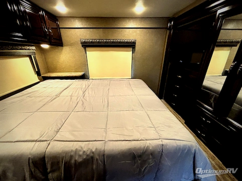 2016 Thor Quantum PD31 RV Photo 4